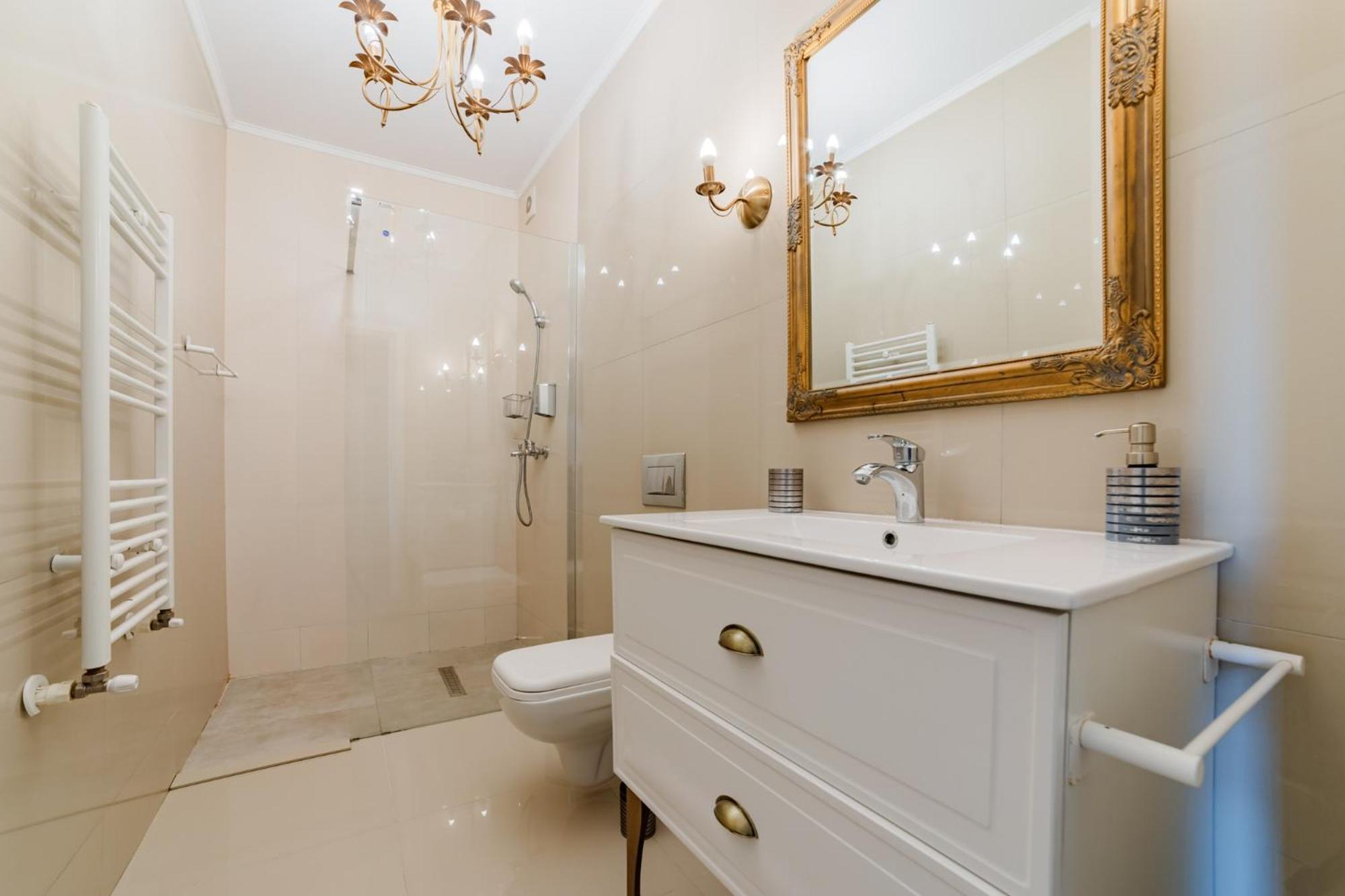 Apartament Romantic Jacuzzi Chic